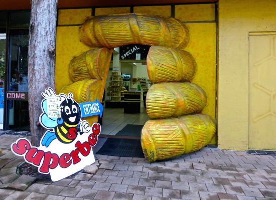 Superbee Honeyworld